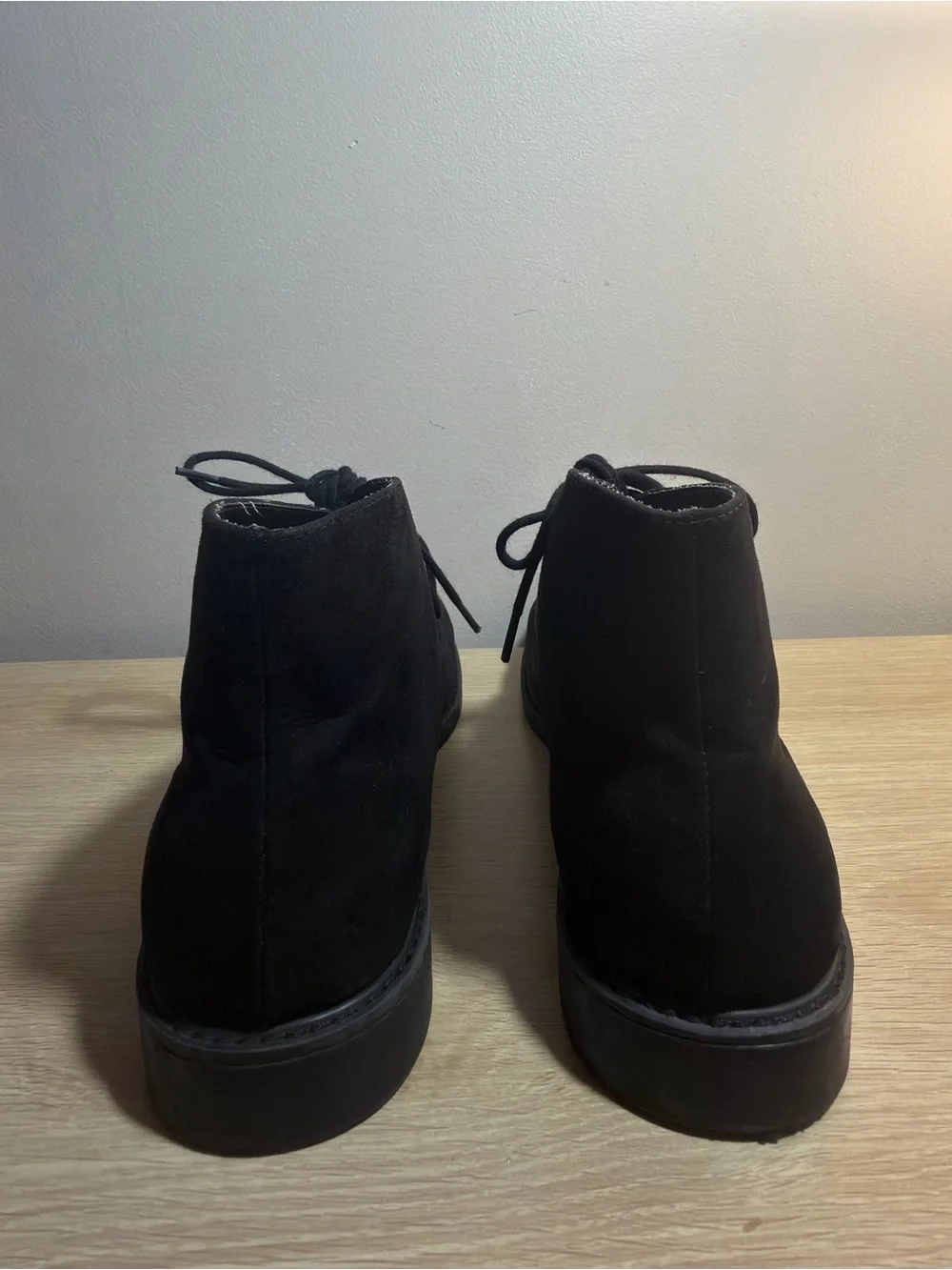 Old Navy Men’s Black Chukka Boots